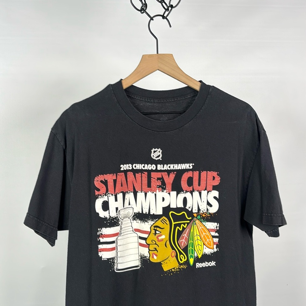 2013 Chicago Blackhawks Stanley Cup Champions Heavyweight T-Shirt - Large